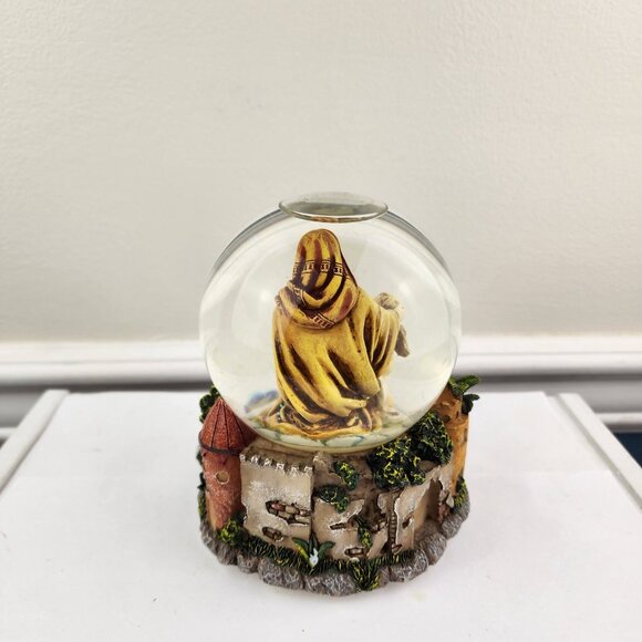 San Francisco Music Box Snowglobe Mother Mary Baby Angel Silent Night Musical - Picture 4 of 7